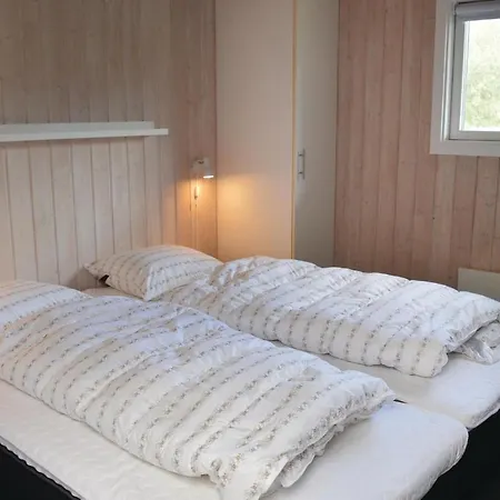 Three-bedroom Holiday In Romo Molby