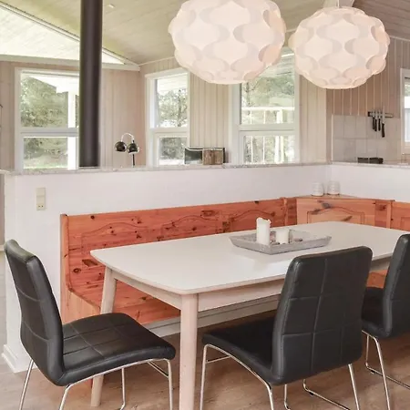 Dom wakacyjny Three-bedroom Holiday In Romo *